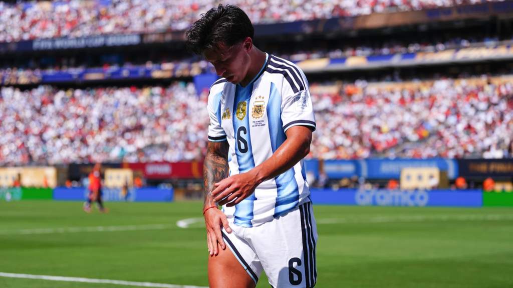 Bek Timnas Argentina Lisandro Martinez meluapkan emosinya usai laga final Piala Dunia 2026 melawan Spanyol di New York.